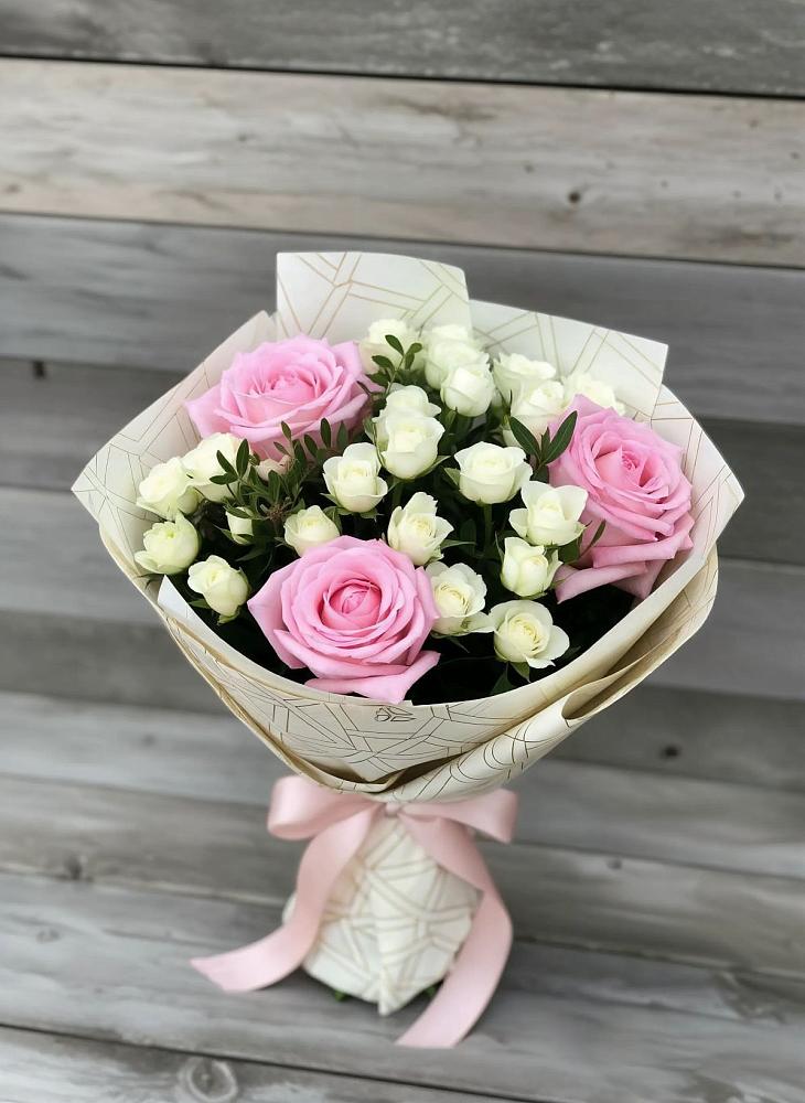 Букет цветов из: Розы в Северобайкальске