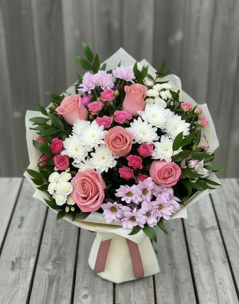 Букет цветов из: Альстромерии, Гвоздики, Розы и Хризантемы в Северобайкальске