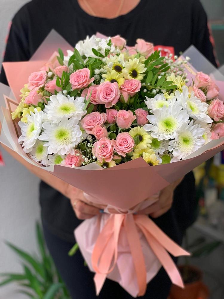 Букет цветов из: Розы и Хризантемы в Северобайкальске