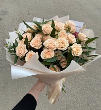 Букет Кремовые розы Латте в Северобайкальске