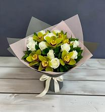 Букет цветов из:  Орхидеи и Розы в Северобайкальске