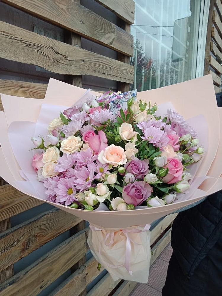 Букет цветов из: Розы и Хризантемы в Северобайкальске