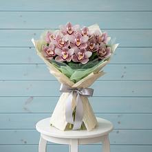 Букет цветов из:  Орхидеи и Розы #REPLACE_PRED# Северобайкальске