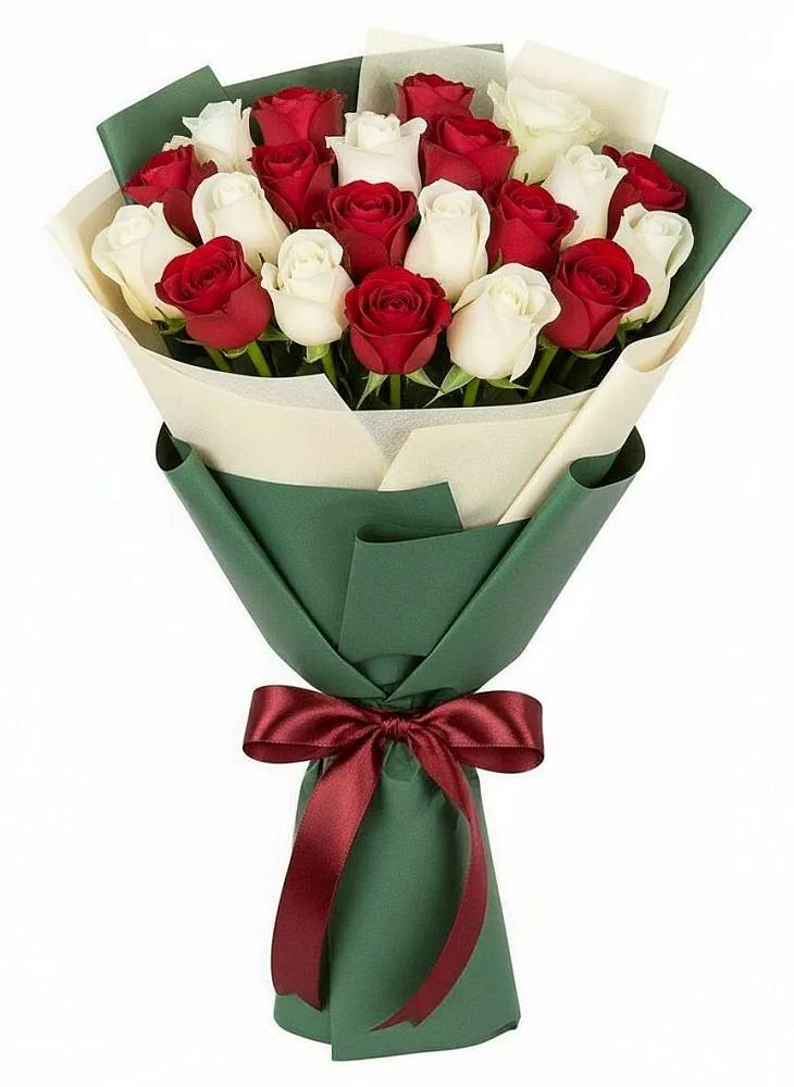 Букет Микс из красных и белых роз в Северобайкальске