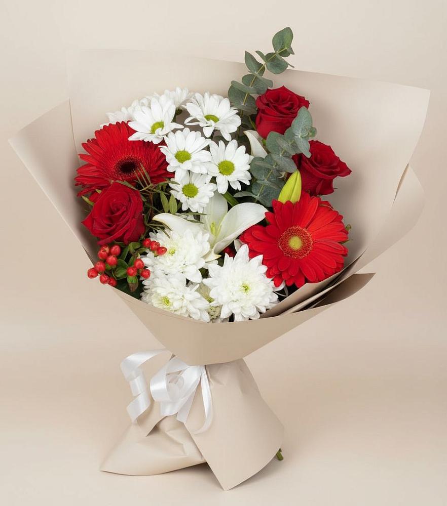 Букет цветов из: Розы, Хризантемы, Герберы и Лилии в Северобайкальске