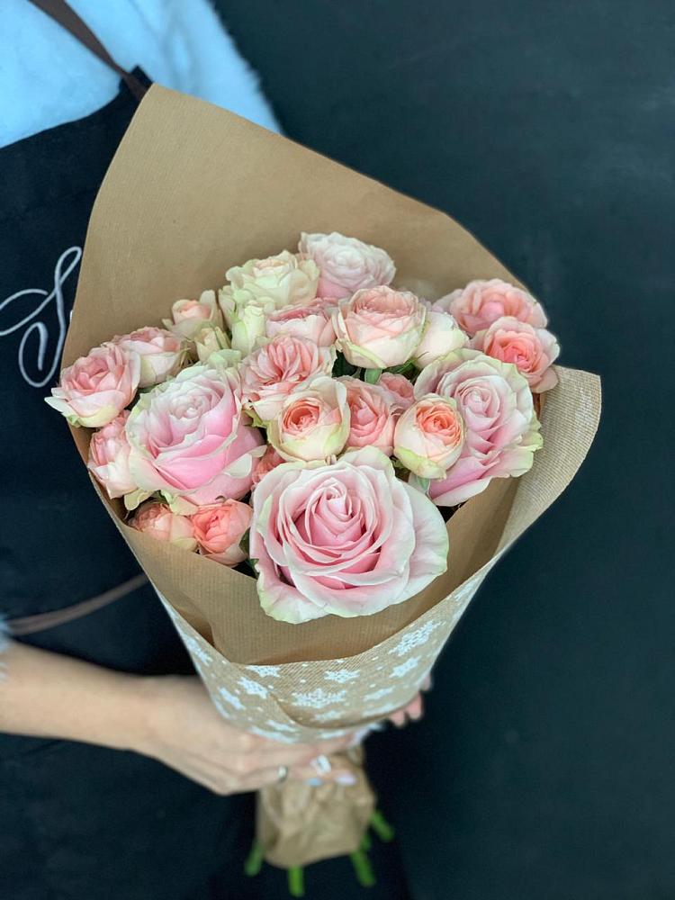 Букет цветов из: Хризантемы и Розы в Северобайкальске