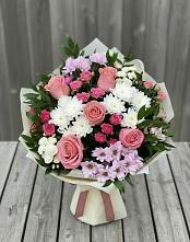 Букет цветов из:  Альстромерии, Гвоздики, Розы и Хризантемы #REPLACE_PRED# Северобайкальске
