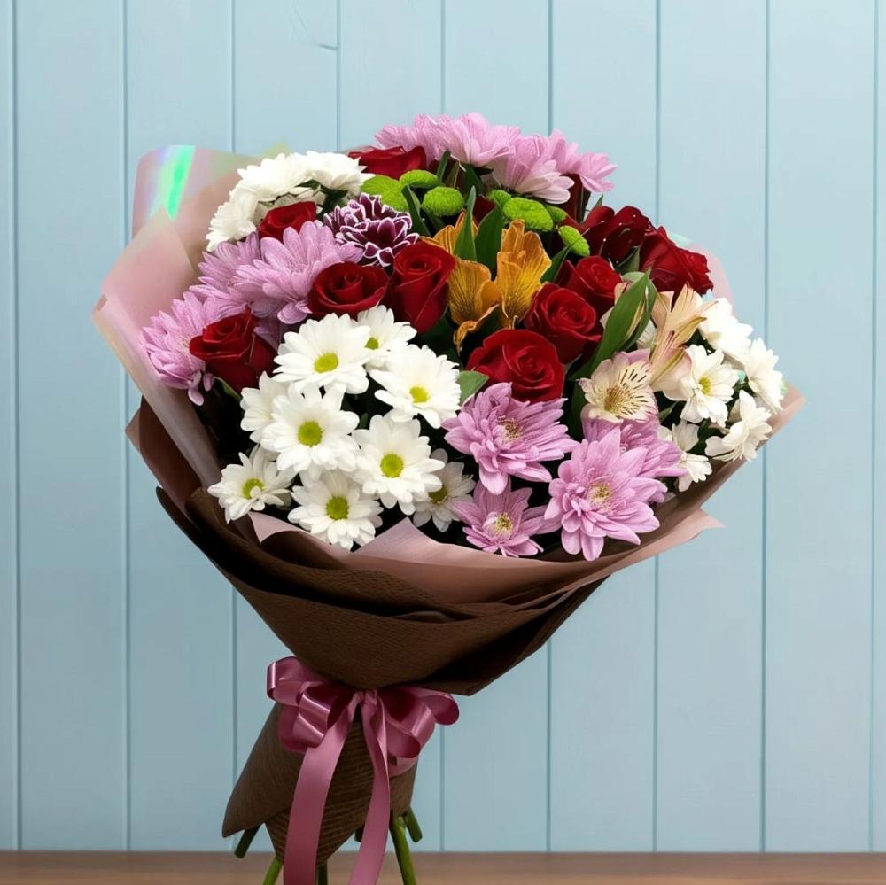 Букет цветов из: Розы, Хризантемы и Альстромерии в Северобайкальске