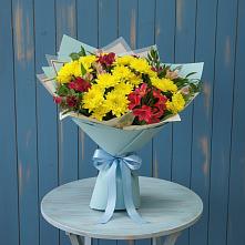 Букет цветов из:  Альстромерии и Хризантемы в Северобайкальске