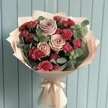 Букет цветов из:  Гвоздики и Розы в Северобайкальске